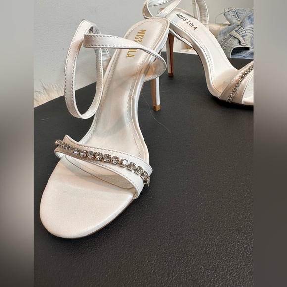 Miss Lola Ankle Strap High Heels - Picture 5 of 9